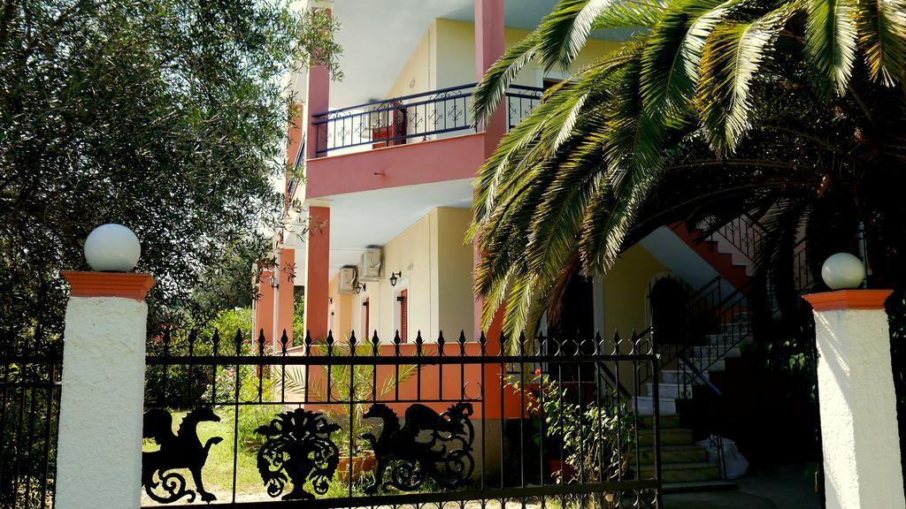 Villa Helena Kávos الغرفة الصورة